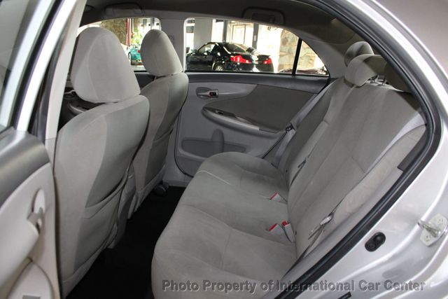 2010 Toyota Corolla 4dr Sedan Automatic LE - 22945785 - 17