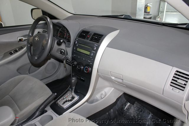 2010 Toyota Corolla 4dr Sedan Automatic LE - 22945785 - 24