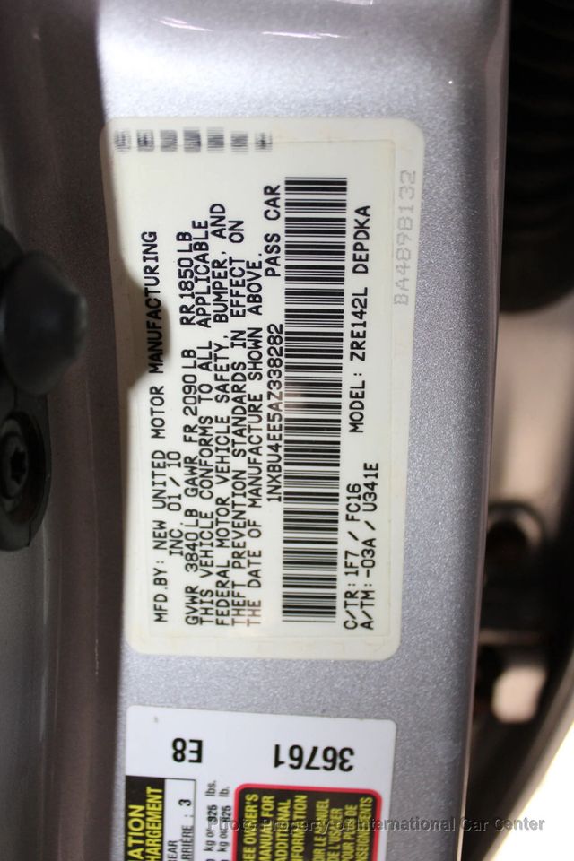 2010 Toyota Corolla 4dr Sedan Automatic LE - 22945785 - 29