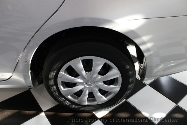 2010 Toyota Corolla 4dr Sedan Automatic LE - 22945785 - 31