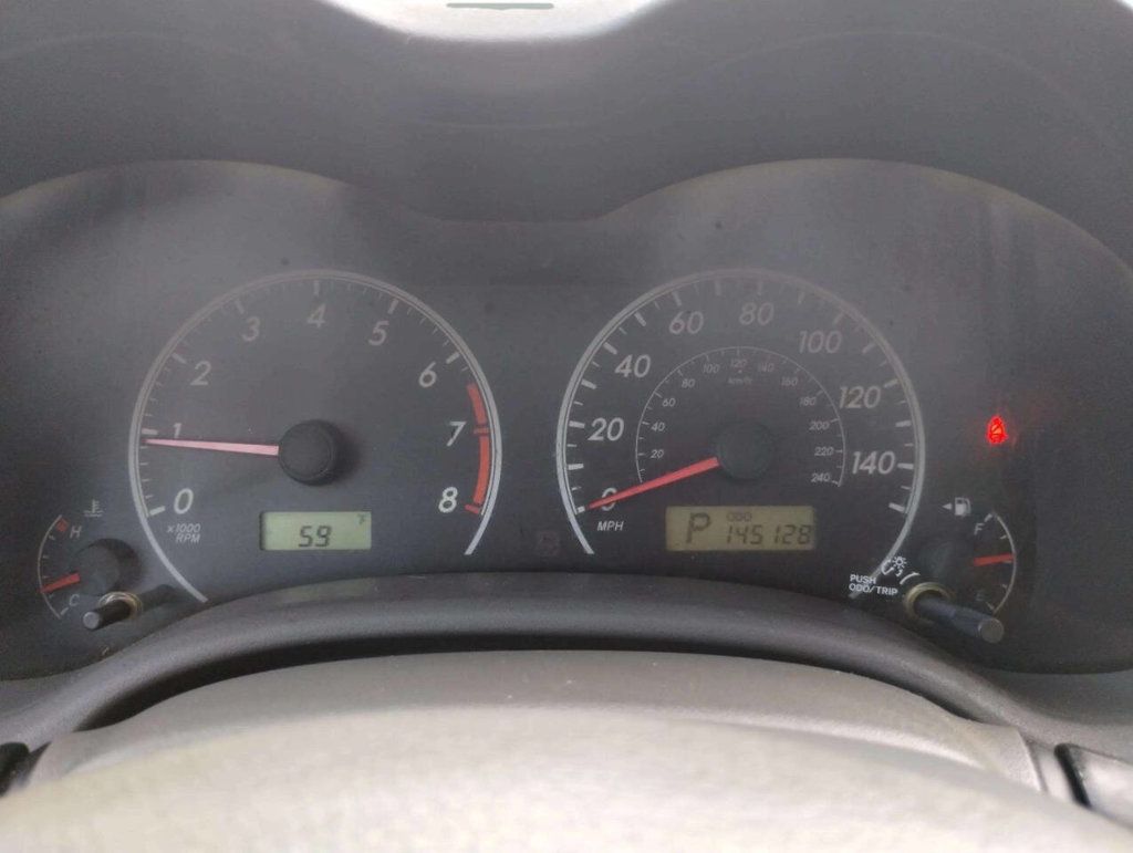 2010 Toyota Corolla 4dr Sedan Automatic LE - 22930541 - 19