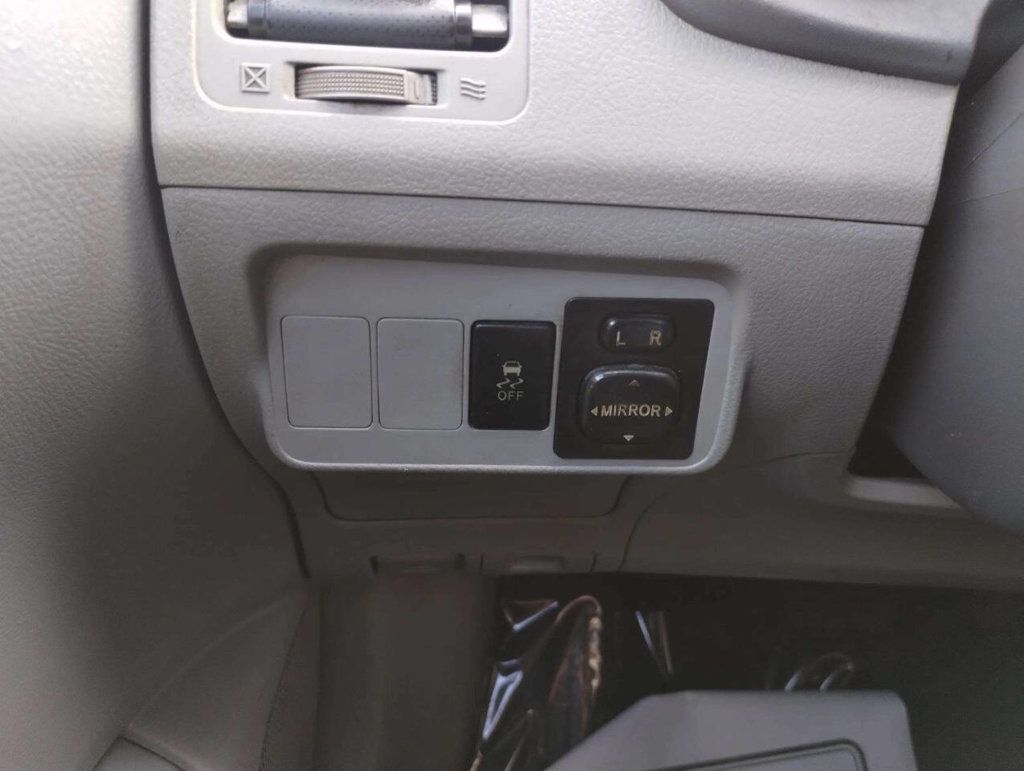 2010 Toyota Corolla 4dr Sedan Automatic LE - 22930541 - 20