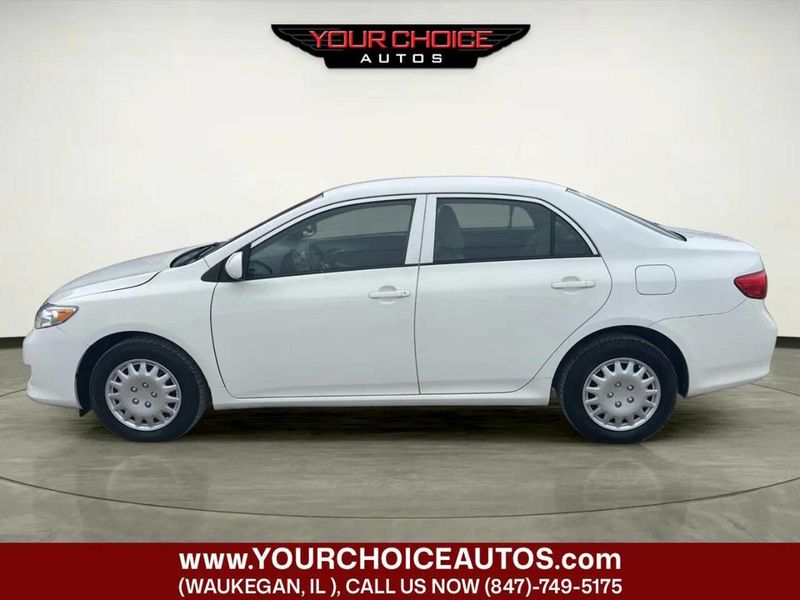 2010 Toyota Corolla 4dr Sedan Automatic LE - 22981217 - 1