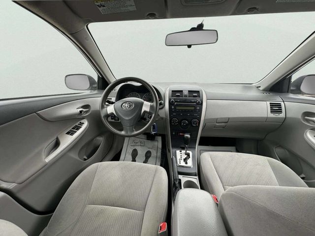 2010 Toyota Corolla 4dr Sedan Automatic LE - 22981217 - 21