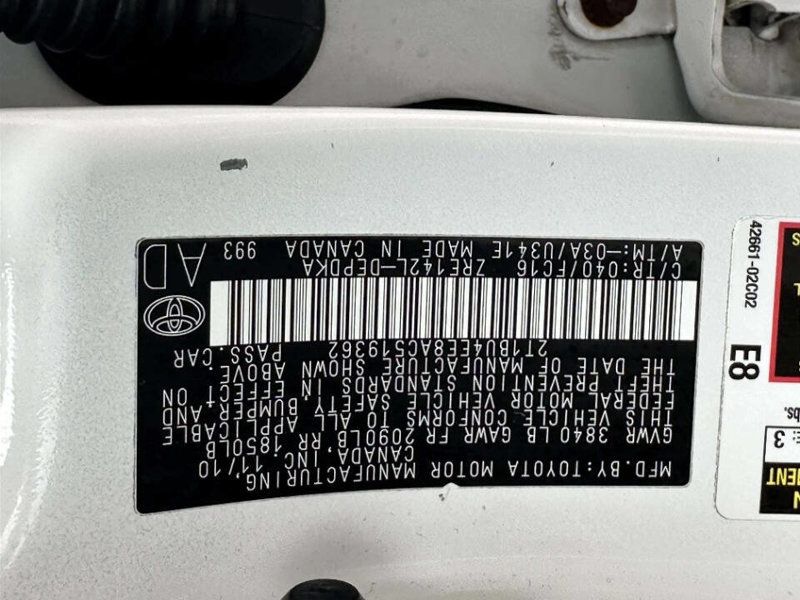2010 Toyota Corolla 4dr Sedan Automatic LE - 22981217 - 24