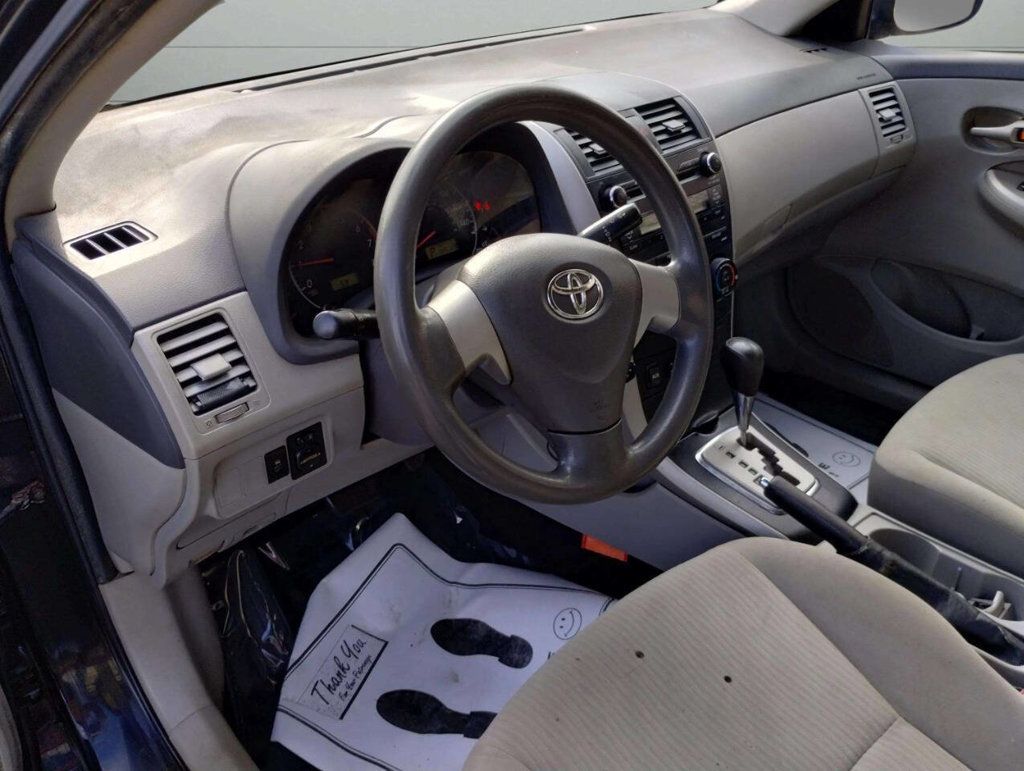 2010 Toyota Corolla 4dr Sedan Automatic LE - 23011854 - 9