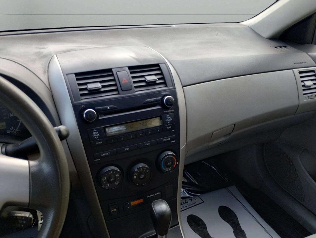 2010 Toyota Corolla 4dr Sedan Automatic LE - 23011854 - 23