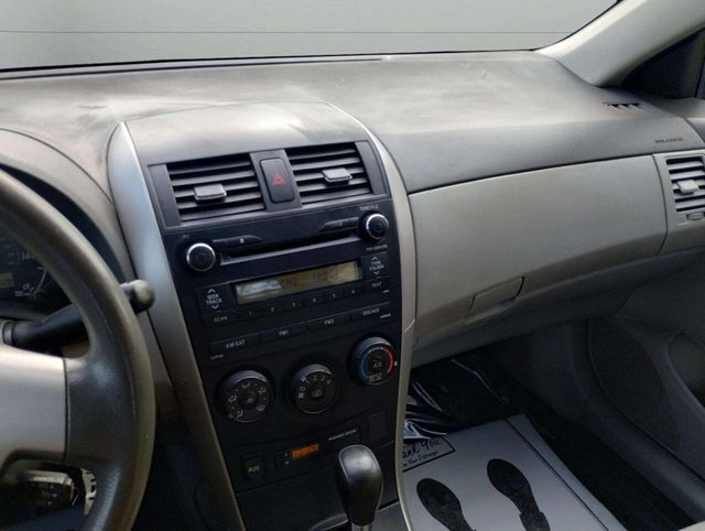 2010 Toyota Corolla 4dr Sedan Automatic LE - 23011854 - 23