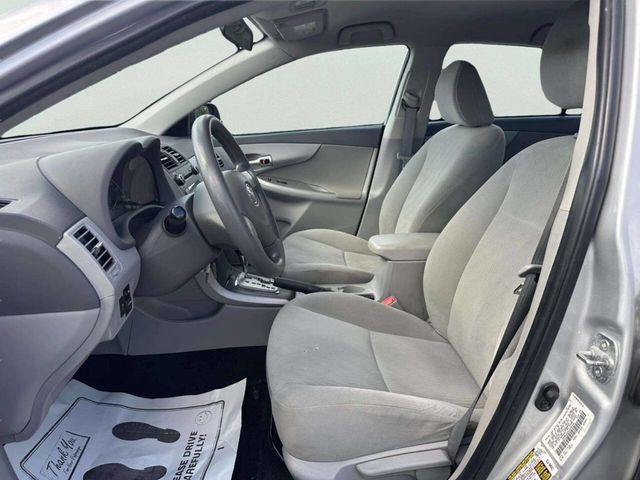 2010 Toyota Corolla 4dr Sedan Automatic LE - 23040548 - 15