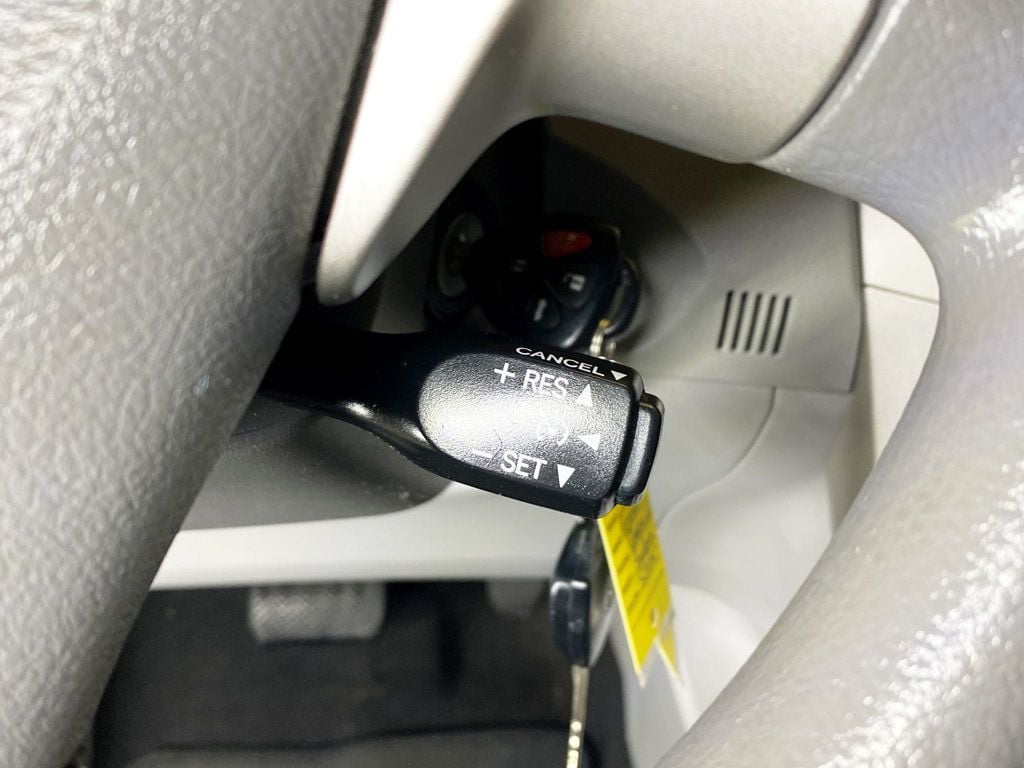 2010 Toyota Corolla 4dr Sedan Automatic LE - 22934926 - 20