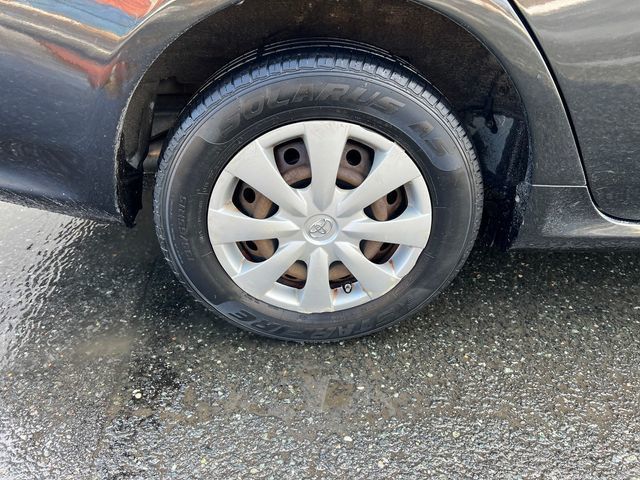 2010 Toyota Corolla 4dr Sedan Automatic LE - 22986224 - 14