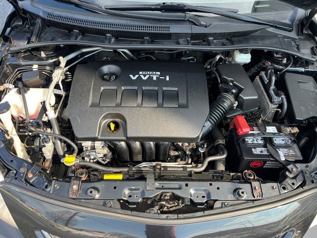 2010 Toyota Corolla 4dr Sedan Automatic LE - 22986224 - 17