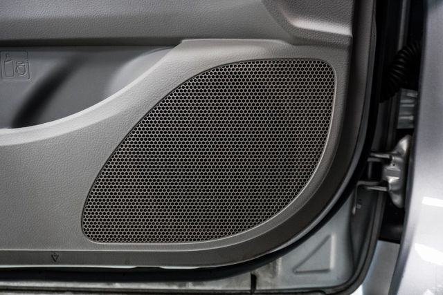 2010 Toyota Corolla 4dr Sedan Automatic LE - 22931521 - 16