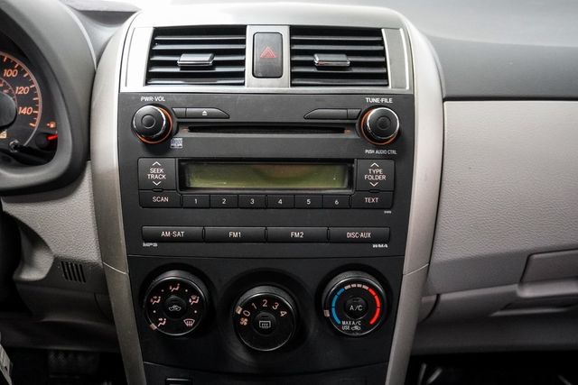 2010 Toyota Corolla 4dr Sedan Automatic LE - 22931521 - 18