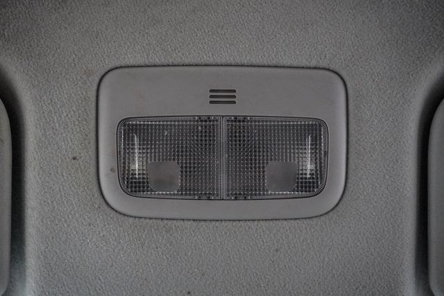 2010 Toyota Corolla 4dr Sedan Automatic LE - 22931521 - 21