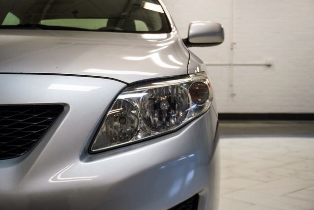 2010 Toyota Corolla 4dr Sedan Automatic LE - 22931521 - 34