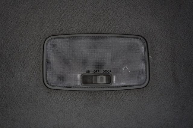 2010 Toyota Corolla 4dr Sedan Automatic LE - 22931521 - 8