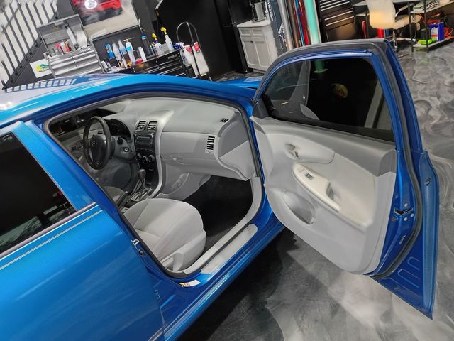 2010 Toyota Corolla 4dr Sedan Automatic LE Clean Carfax - 23089810 - 34