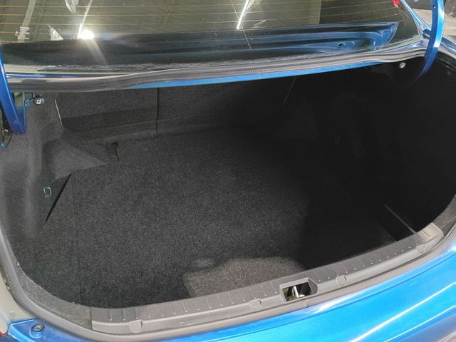 2010 Toyota Corolla 4dr Sedan Automatic LE Clean Carfax - 23089810 - 41