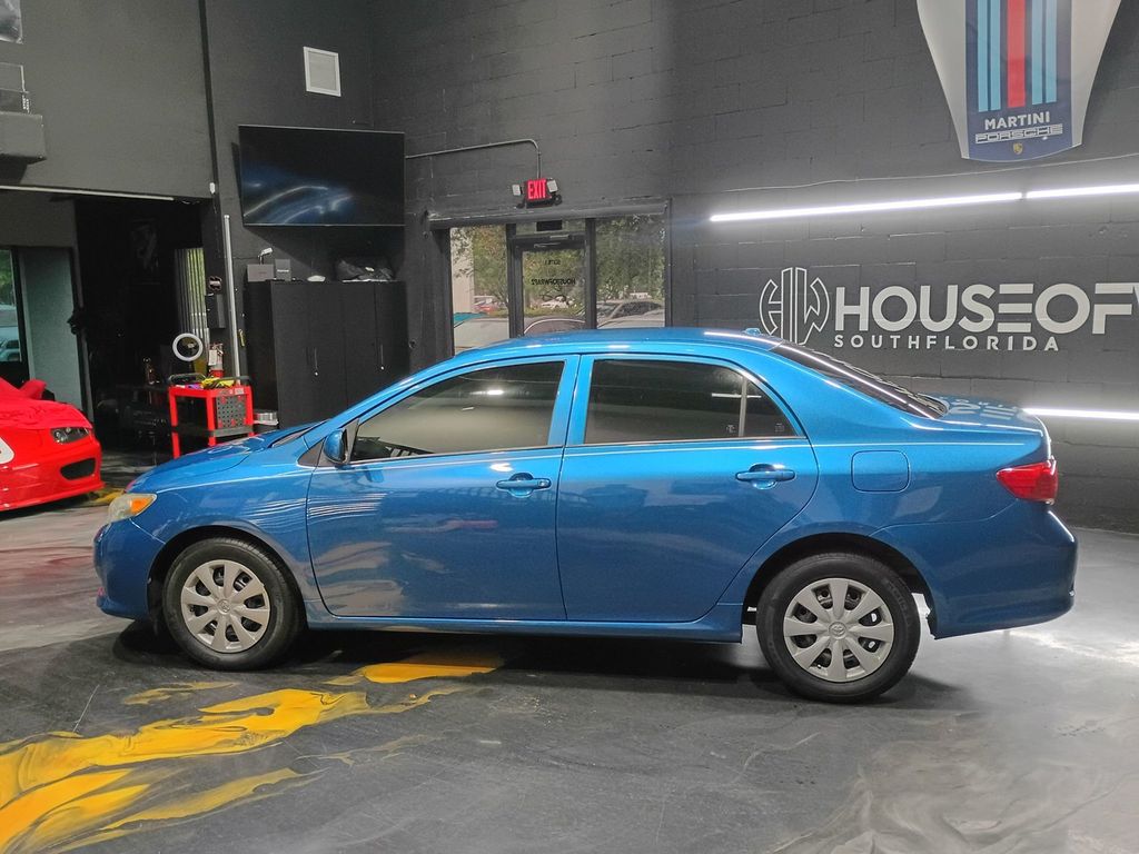 2010 Toyota Corolla 4dr Sedan Automatic LE Clean Carfax - 23089810 - 50
