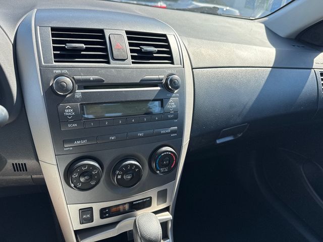 2010 Toyota Corolla 4dr Sedan Automatic S - 22939716 - 11