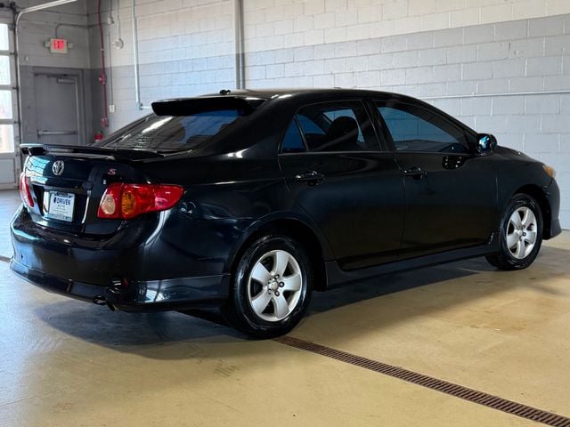 2010 Toyota Corolla 4dr Sedan Manual - 22971216 - 11