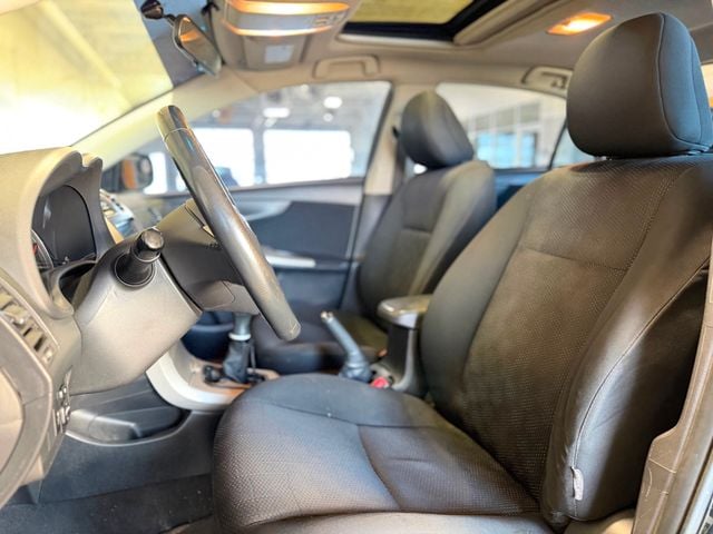 2010 Toyota Corolla 4dr Sedan Manual - 22971216 - 18