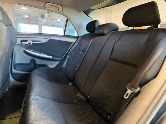 2010 Toyota Corolla 4dr Sedan Manual - 22971216 - 19