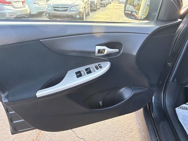 2010 Toyota Corolla Base 4dr Sedan 4A - 22906870 - 11