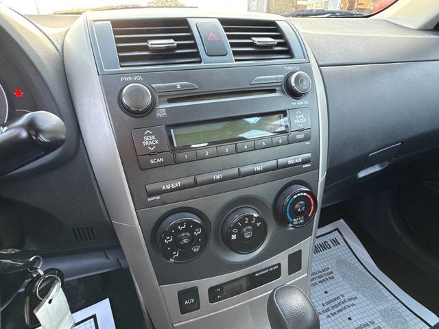 2010 Toyota Corolla Base 4dr Sedan 4A - 22906870 - 8