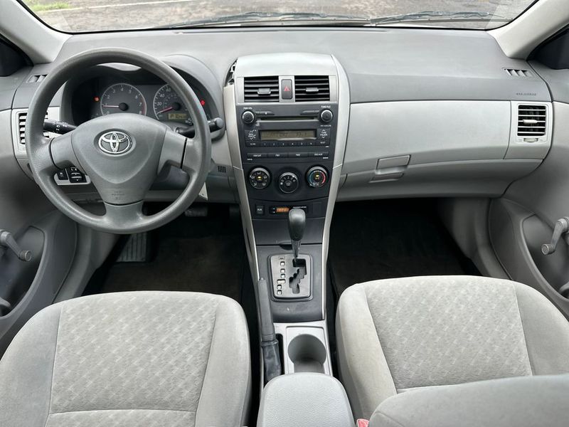 2010 Toyota Corolla Base Trim - 22970345 - 12