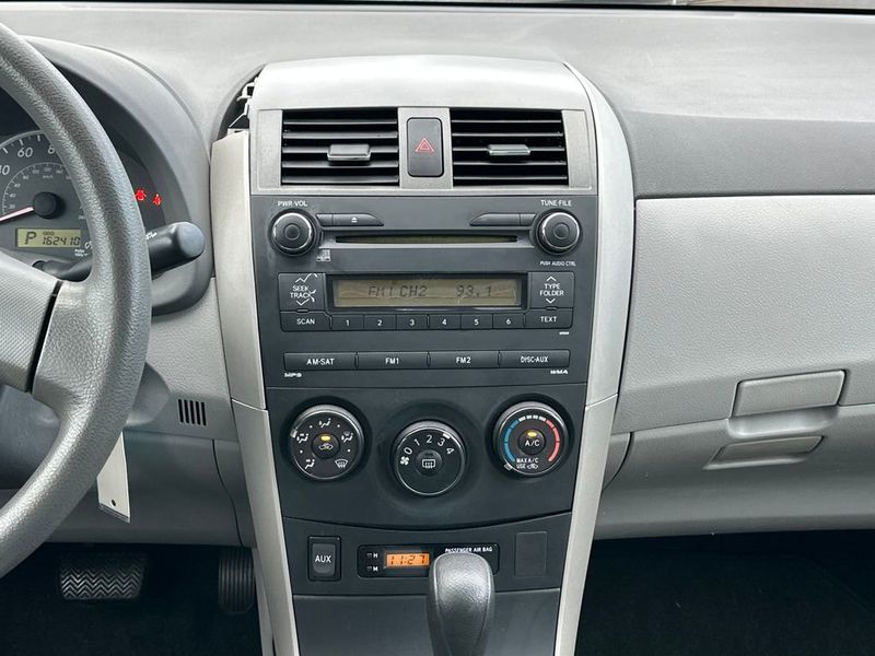 2010 Toyota Corolla Base Trim - 22970345 - 15