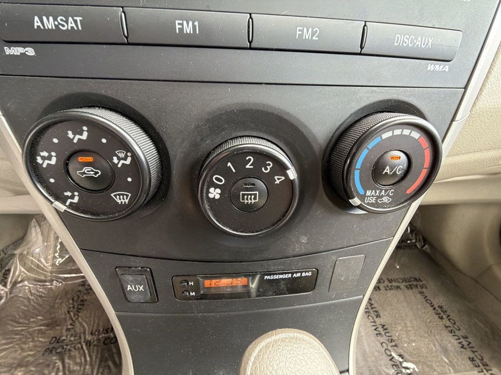 Toyota Corolla photo 18