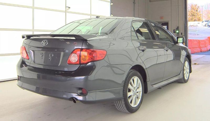 2010 Toyota Corolla FOG LIGHTS, SPOILER, PWR WINDOWS, PWR LOCKS & MORE!!!! - 22741478 - 2