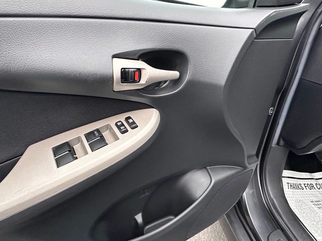 2010 Toyota Corolla S 4dr Sedan 4A - 22985786 - 11