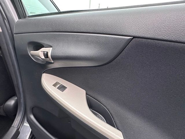 2010 Toyota Corolla S 4dr Sedan 4A - 22985786 - 13