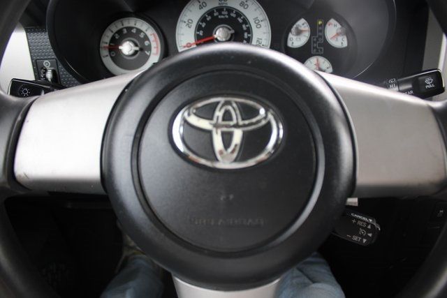 2010 Toyota FJ Cruiser Base photo 10
