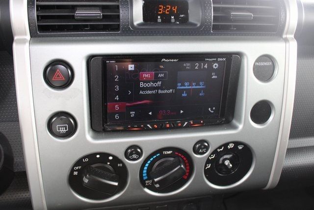 2010 Toyota FJ Cruiser Base photo 13