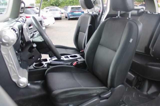 2010 Toyota FJ Cruiser Base photo 15