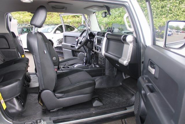 2010 Toyota FJ Cruiser Base photo 19