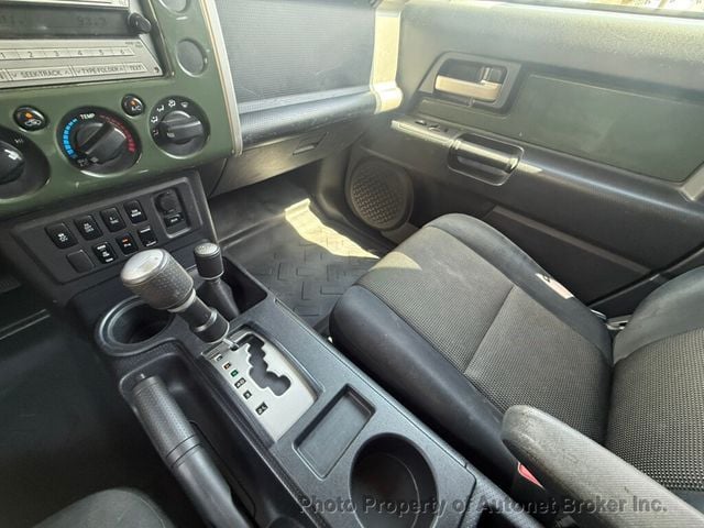 2010 Toyota FJ Cruiser 4WD 4dr Automatic - 23036507 - 16