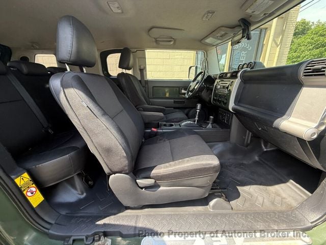 2010 Toyota FJ Cruiser 4WD 4dr Automatic - 23036507 - 22