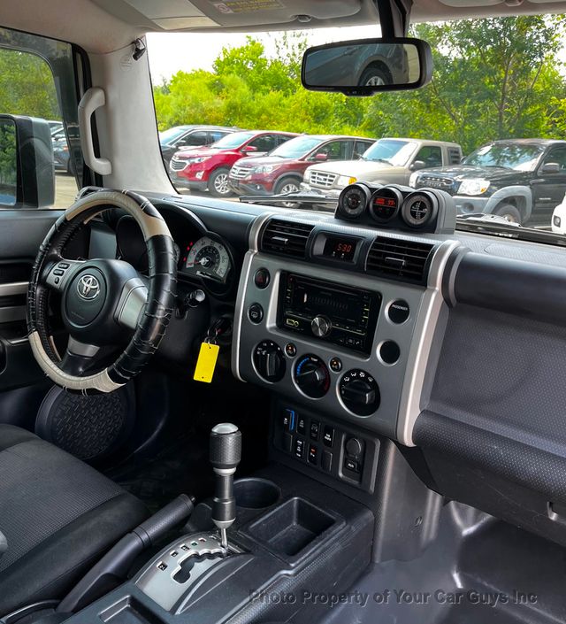 2010 Toyota FJ Cruiser RWD 4dr Automatic - 23051086 - 17