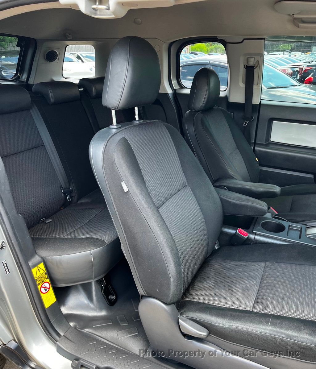 2010 Toyota FJ Cruiser RWD 4dr Automatic - 23051086 - 18