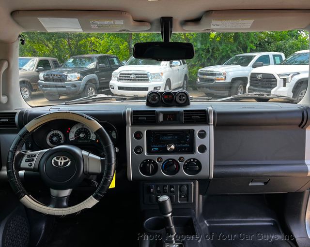 2010 Toyota FJ Cruiser RWD 4dr Automatic - 23051086 - 19