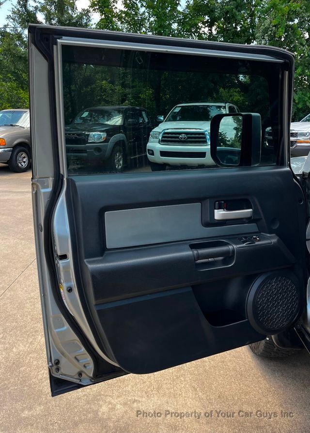 2010 Toyota FJ Cruiser RWD 4dr Automatic - 23051086 - 24
