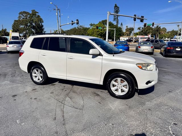 2010 Toyota Highlander  - 22943780 - 1