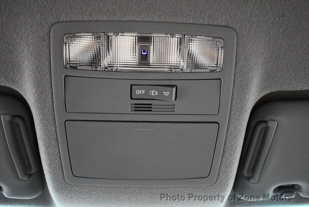 2010 Toyota Highlander Base photo 33