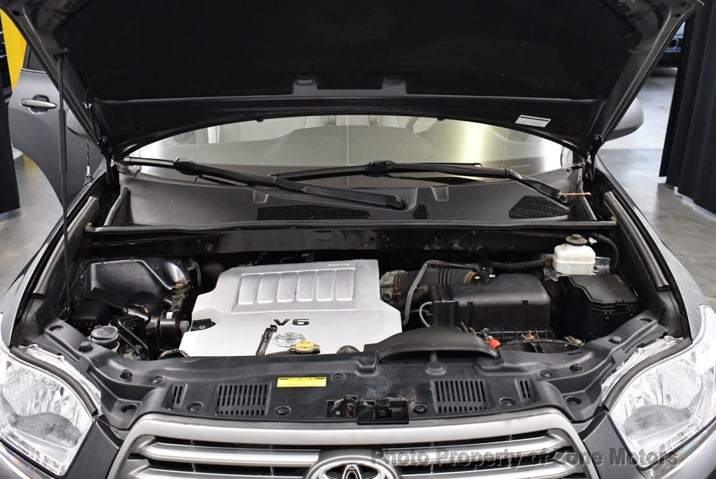 2010 Toyota Highlander Base photo 36