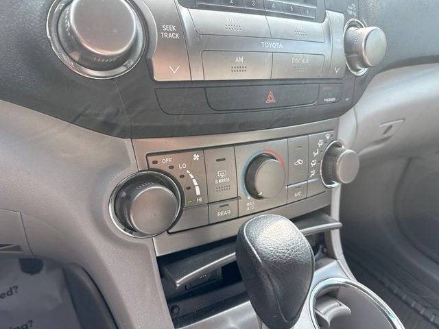 2010 Toyota Highlander Base - 23083718 - 15